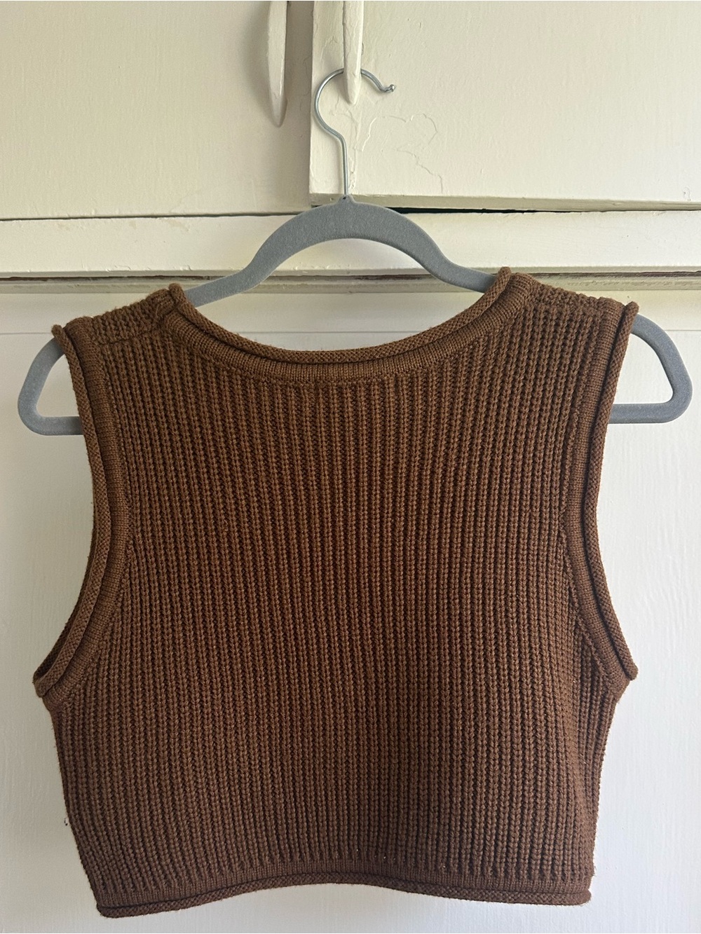 12th tribe Vienna Cropped Knit Tank - Picture 4 of 4